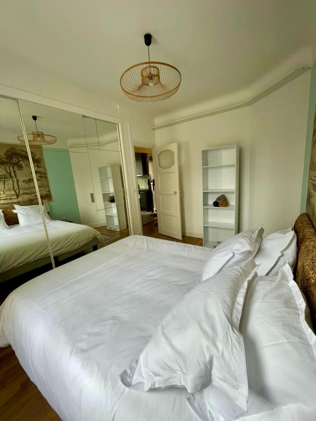 Air Conditioning - Metro 14 - Charming Traditional Style And Modern Access 10 Mn Away From Center Of Paris Clichy Εξωτερικό φωτογραφία